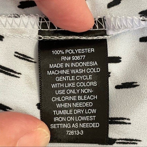 Worthington blue patterned button down shirt size petite medium - Picture 5 of 6